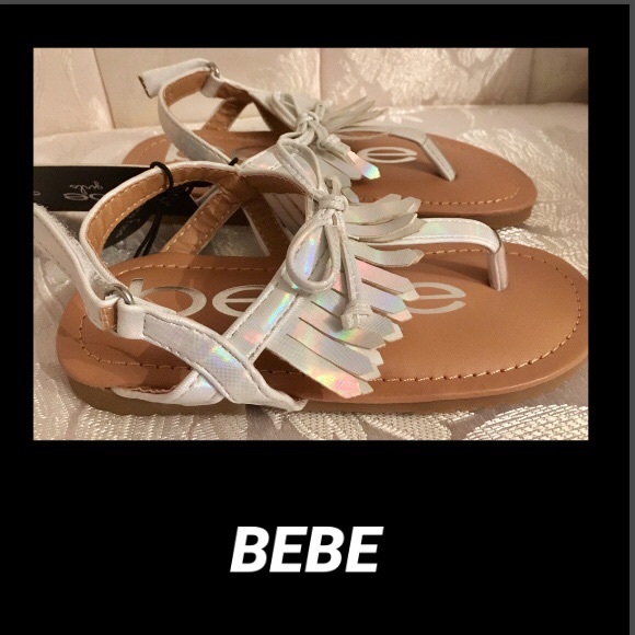 BEBE โขGIRLSโข Iridescent Fringed Sandal - Picture 2 of 6